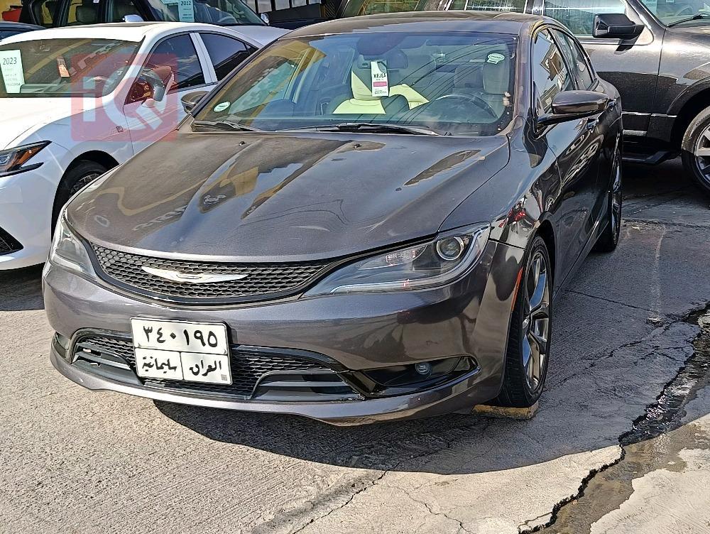 Chrysler 200